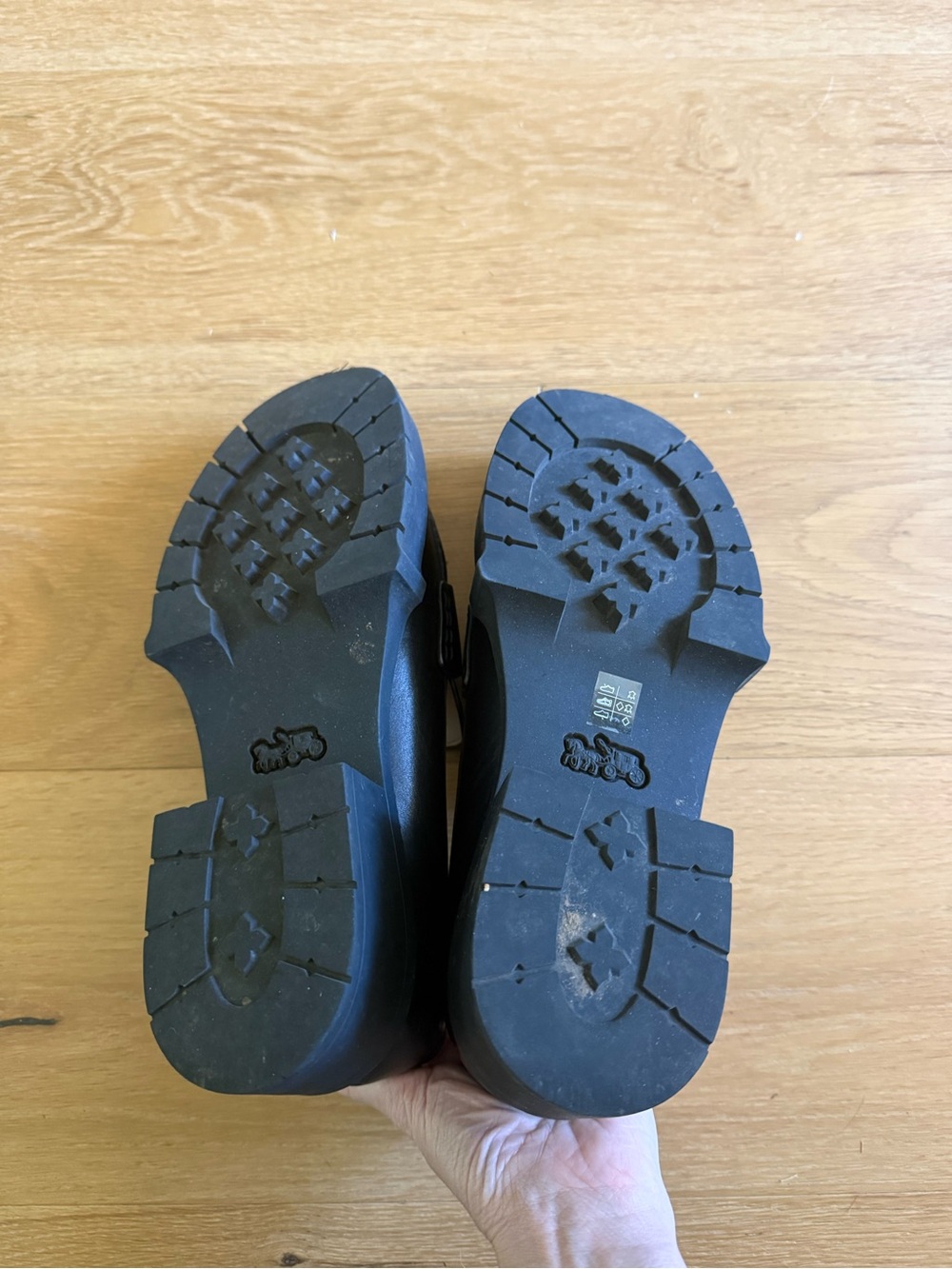 Coach Leah Loafers - Picture 3 of 4